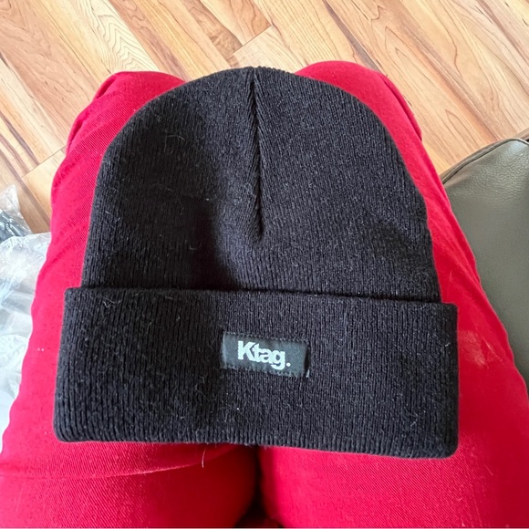 ktag black beanie hat says j’adore new york - Picture 4 of 5